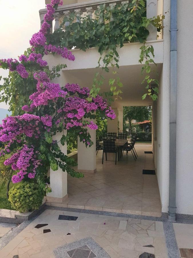 Apartmani Jureta Okrug Gornji Extérieur photo