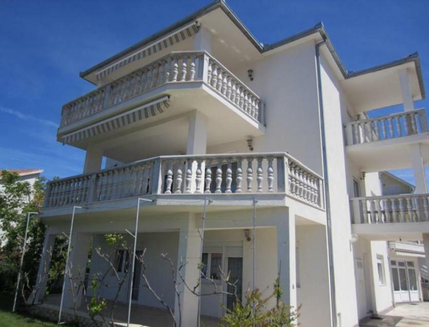Apartmani Jureta Okrug Gornji Extérieur photo