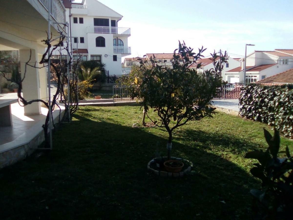 Apartmani Jureta Okrug Gornji Extérieur photo