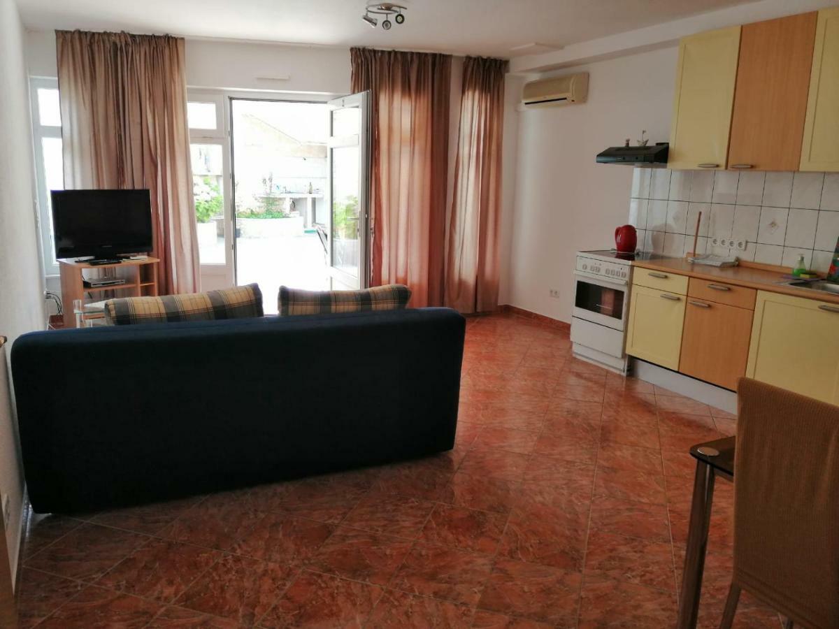 Apartmani Jureta Okrug Gornji Extérieur photo